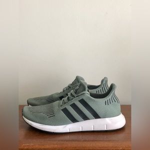 ADIDAS Swift Run Green Tennis Sneakers